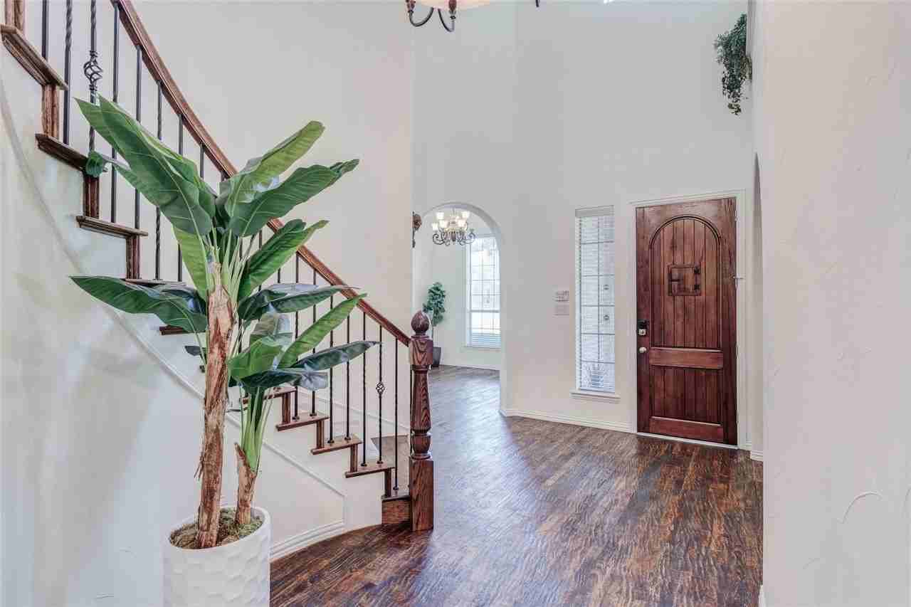 9823 Carriage Hill Ln - Photo 7 of 25