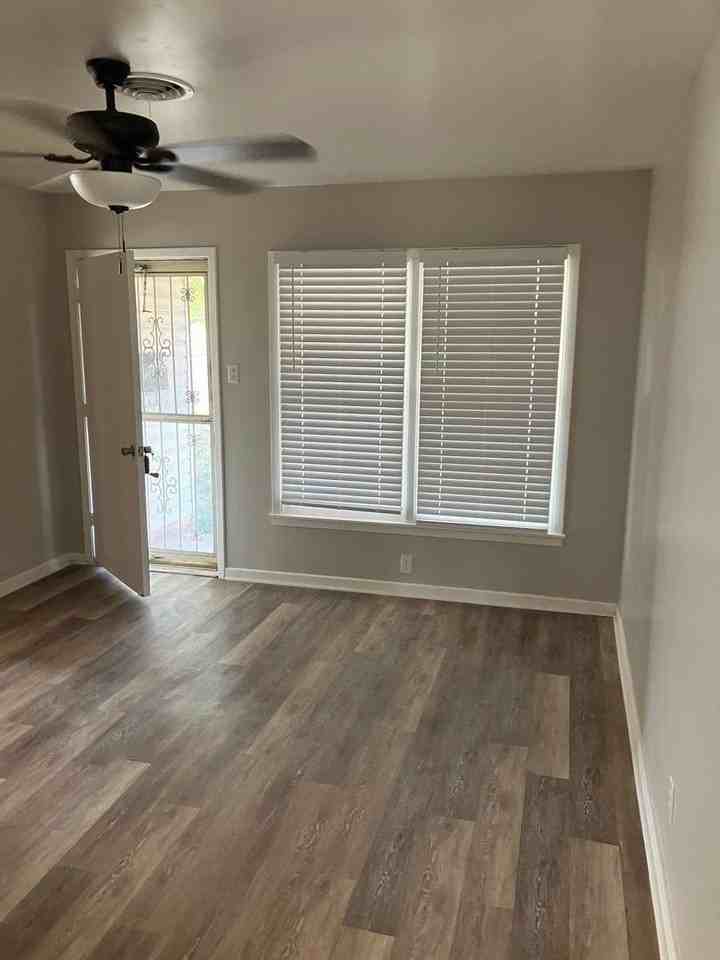 3702 Wilshire Dr - Photo 6 of 12