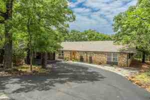 featured image of 3417 Shady Oaks Dr