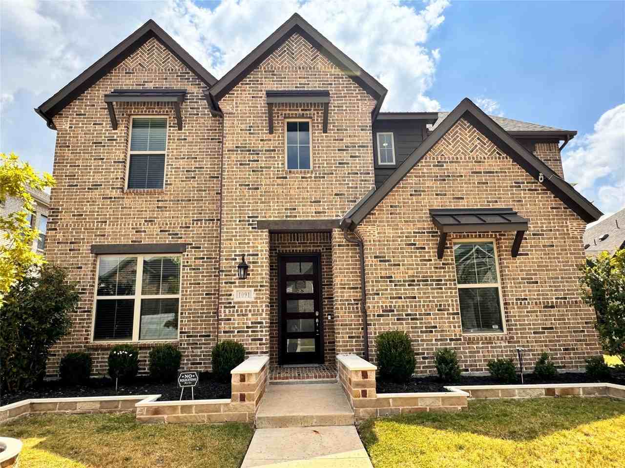1091 Putnam Dr