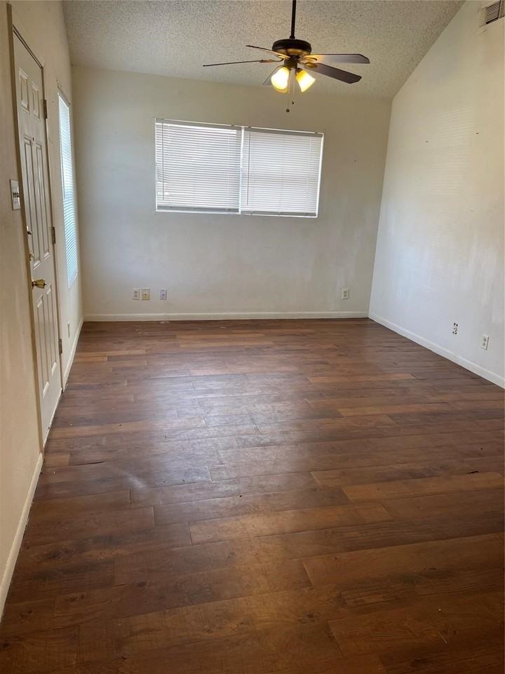 120 W Heron St - Photo 4 of 13
