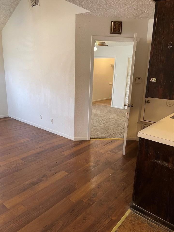 120 W Heron St - Photo 5 of 13