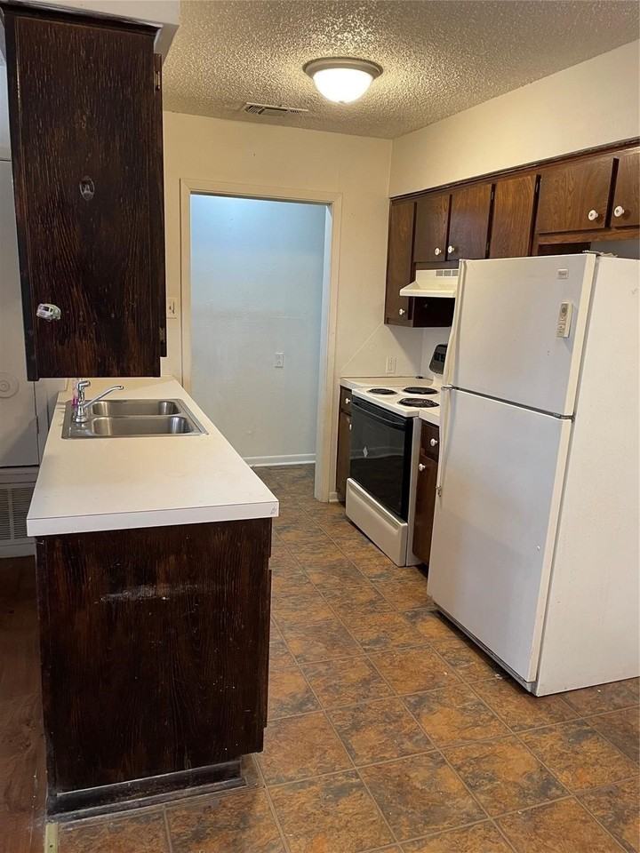 120 W Heron St - Photo 6 of 13
