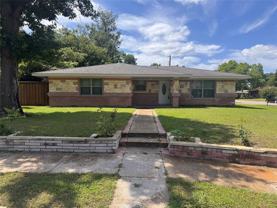 514 Lynn Dr E - Photo 1 of 1