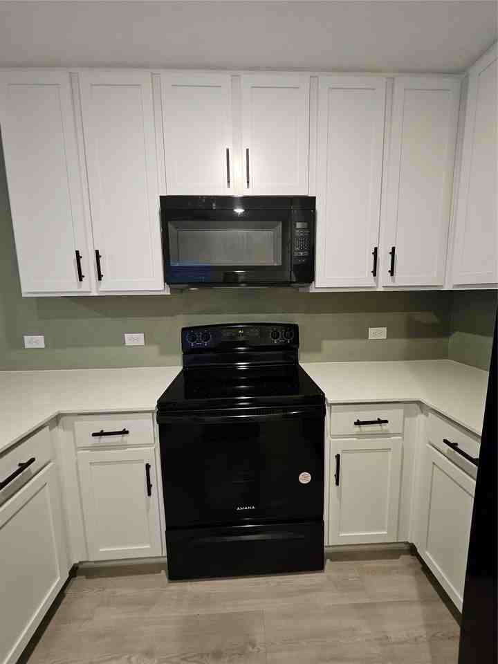 919 Blue Heron Dr - Photo 7 of 34
