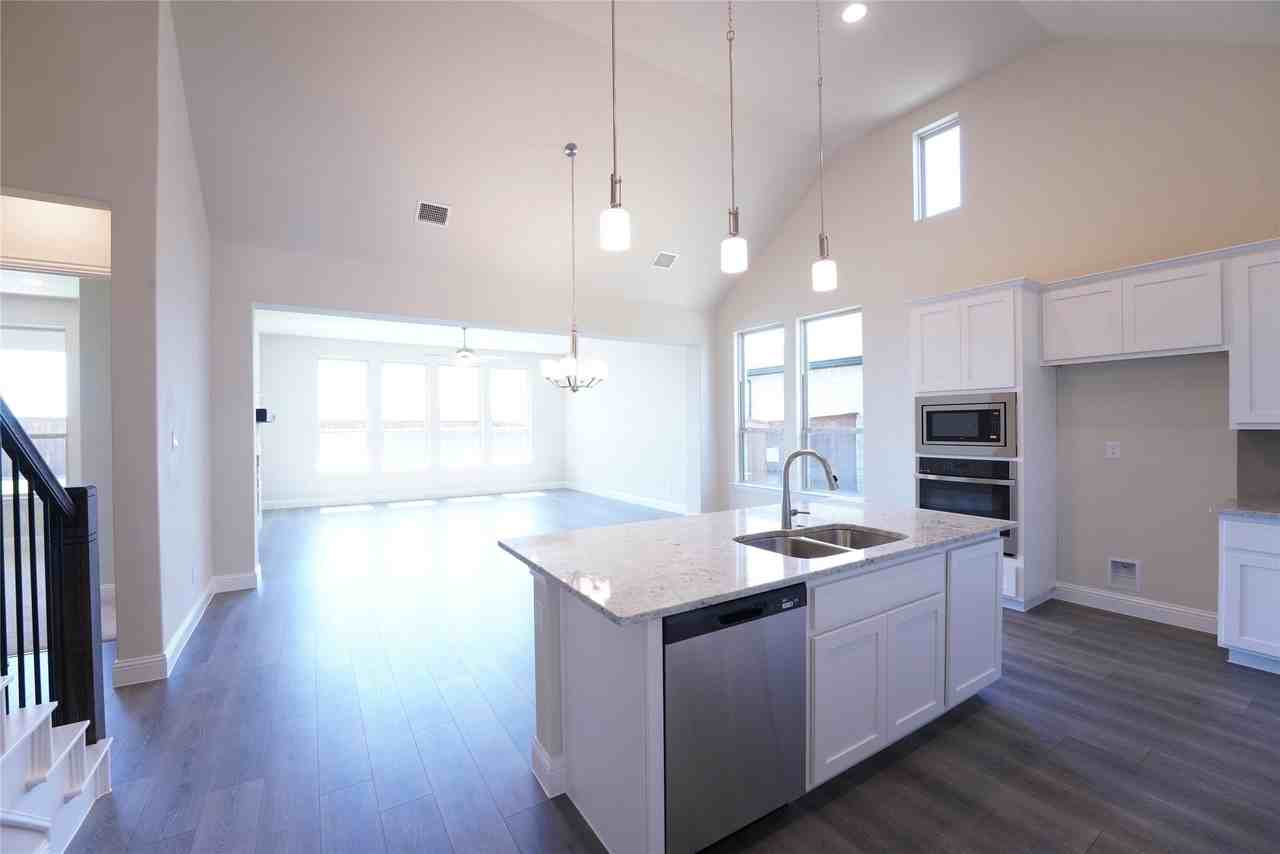 3208 Morris Ln - Photo 5 of 40