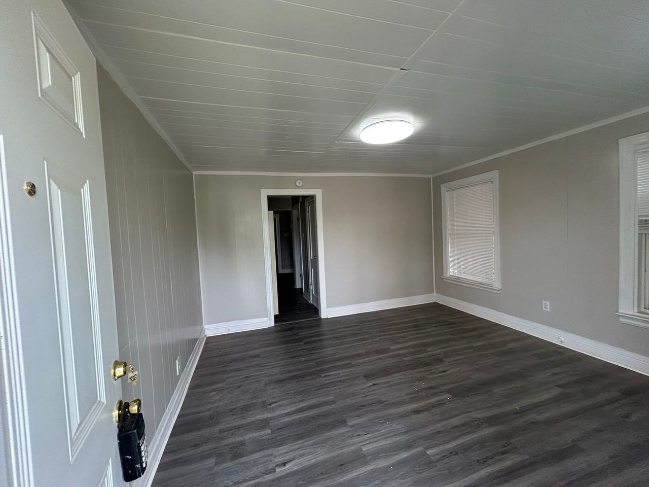 625 Larkin St - Photo 2 of 6