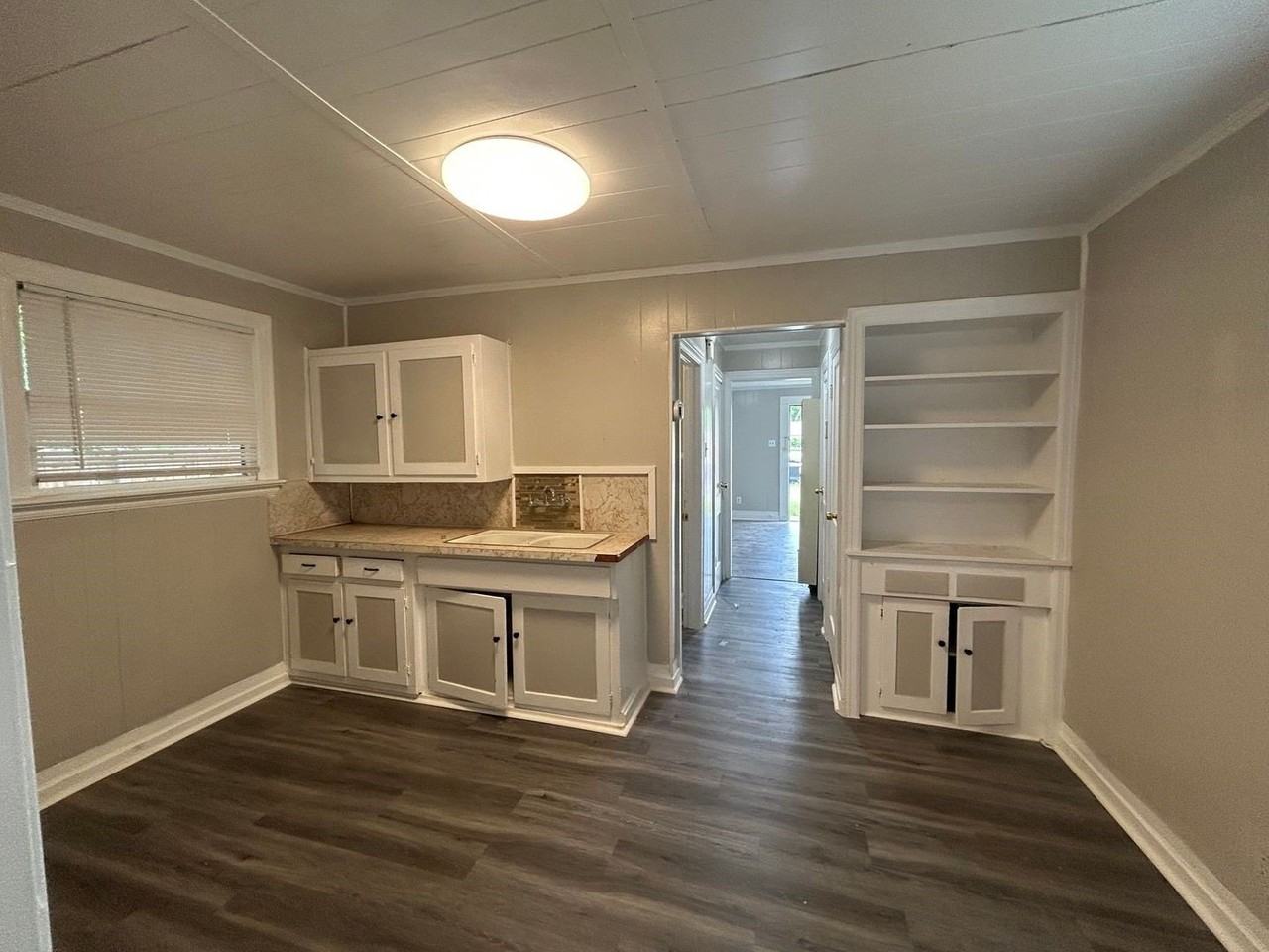 625 Larkin St - Photo 3 of 6