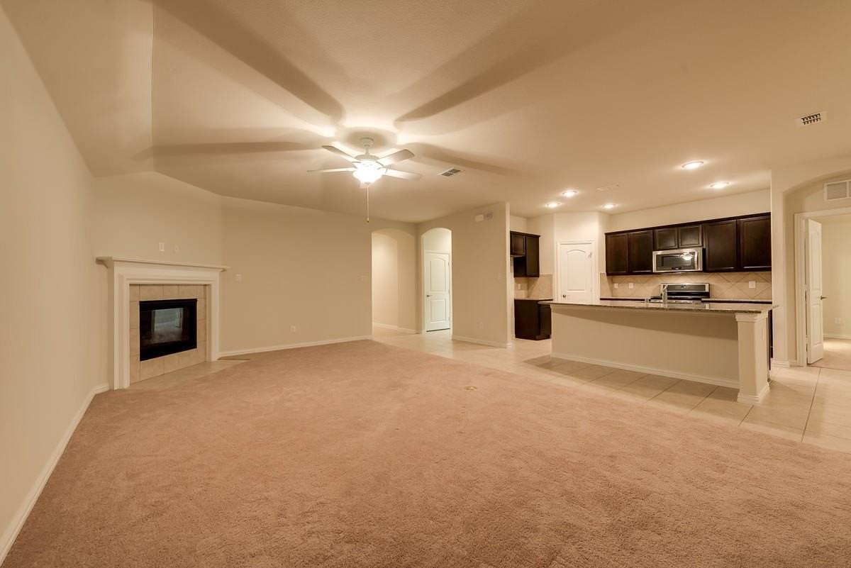 6812 Lighthouse Ln - Photo 7 of 27