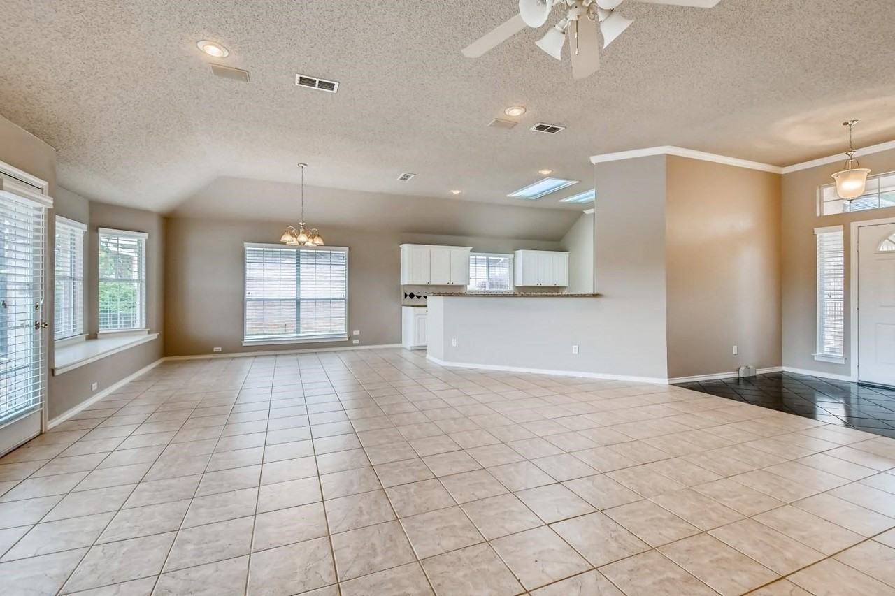 5930 River Bend Dr - Photo 7 of 38
