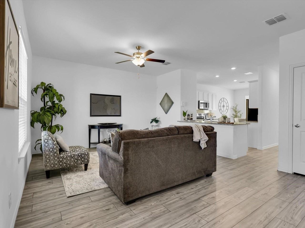 11616 Roaring Fork Trl - Photo 3 of 23