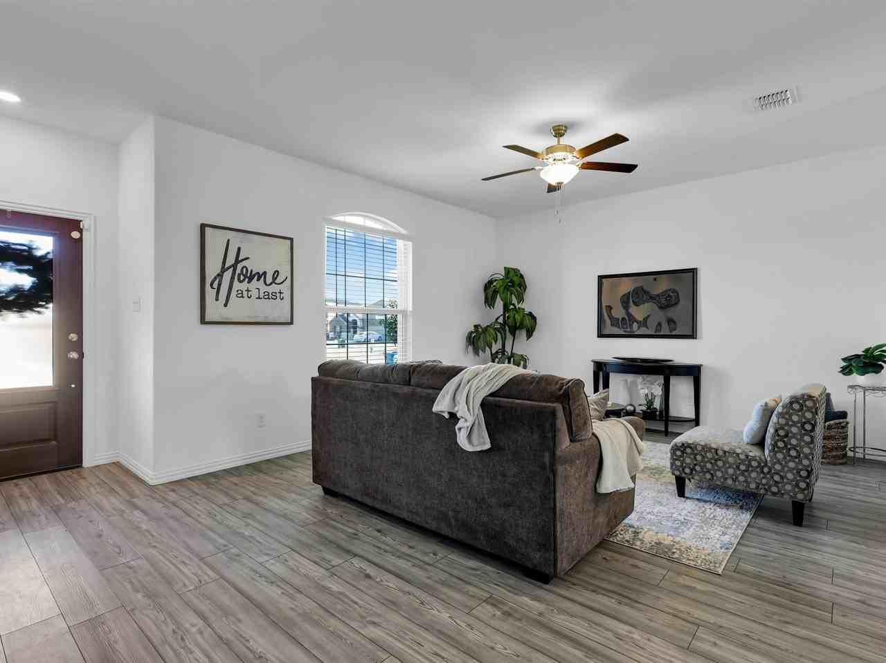 11616 Roaring Fork Trl - Photo 6 of 23