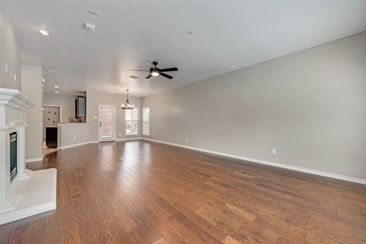 4281 Comanche Dr - Photo 4 of 18