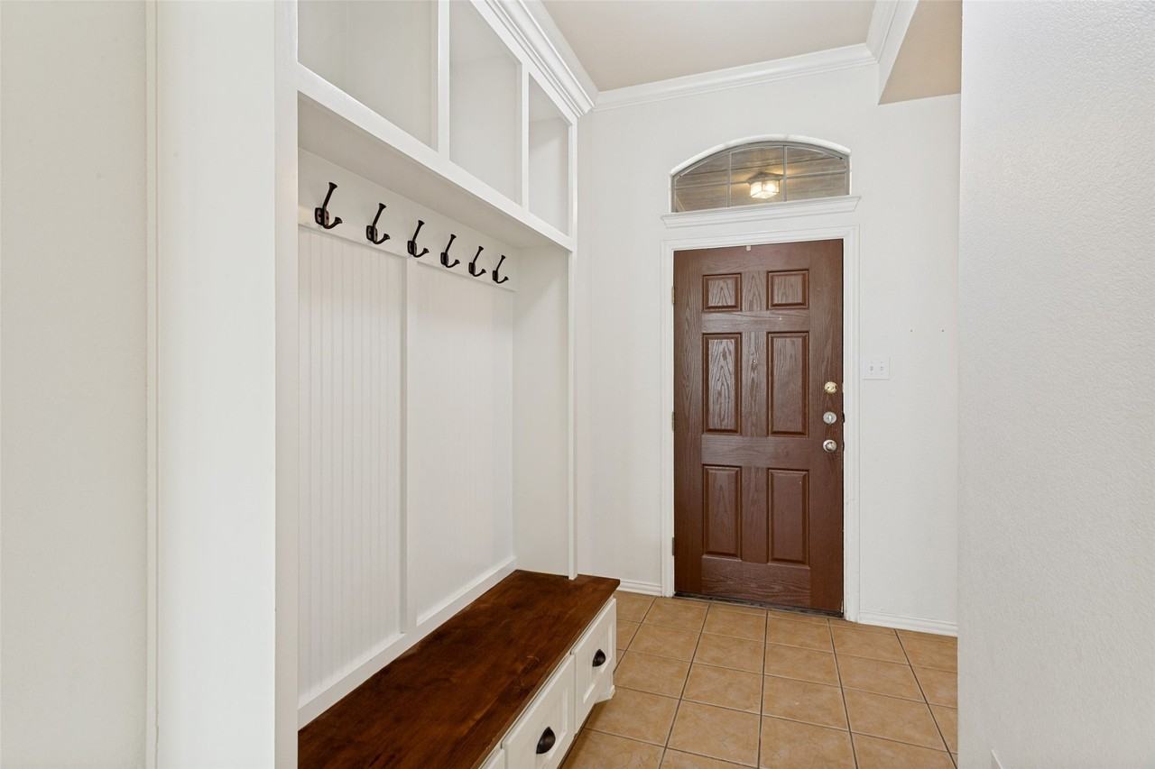 1316 Mountain Air Trl - Photo 4 of 25