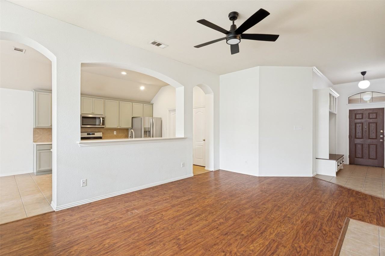 1316 Mountain Air Trl - Photo 5 of 25