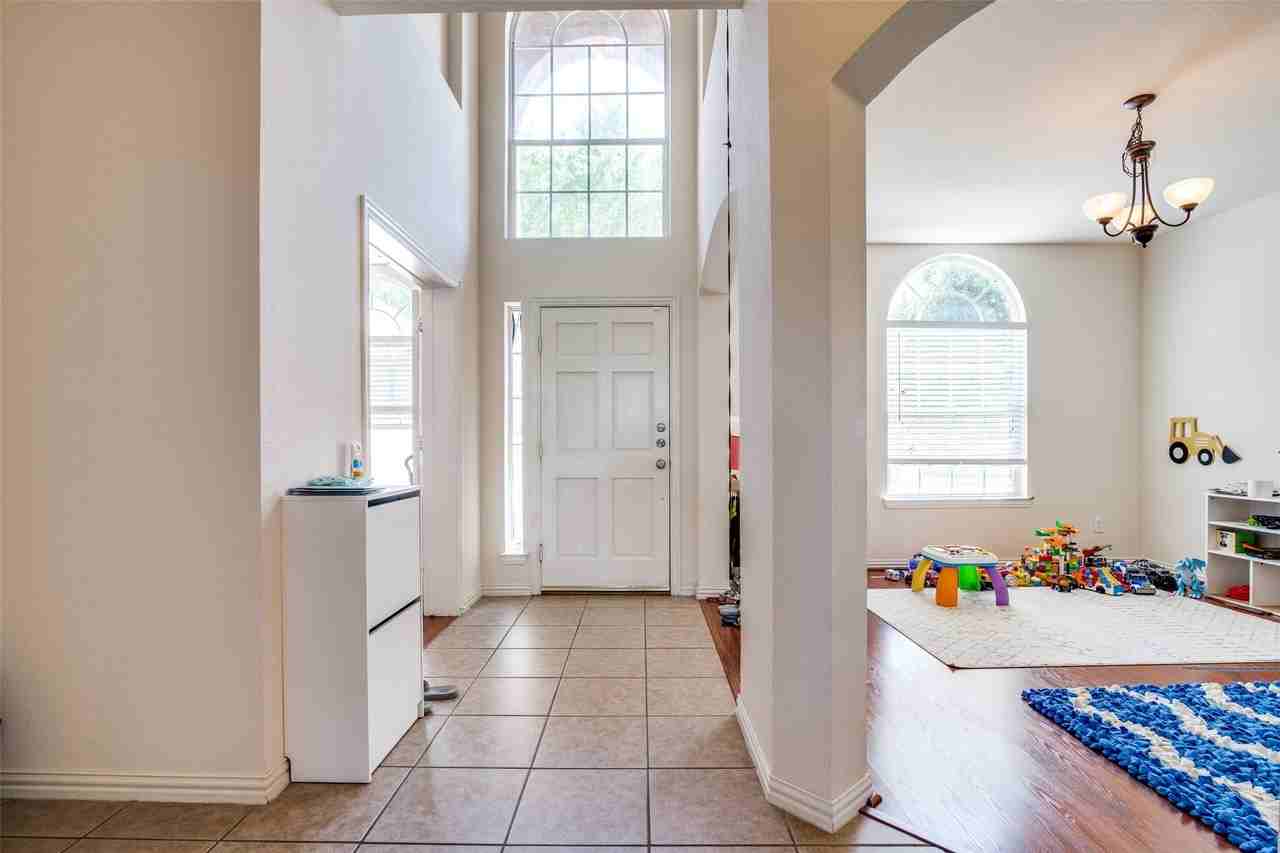 4323 Kettering Dr - Photo 4 of 24