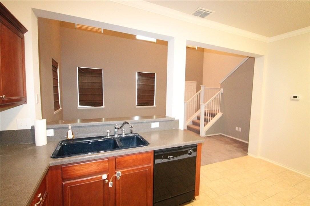 4800 Stone Gate Trl - Photo 5 of 18