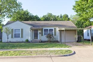 802 22nd St - Photo 1 of 1