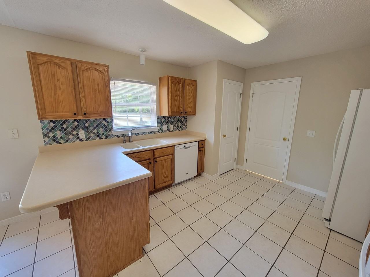 6592 Codell St - Photo 7 of 25