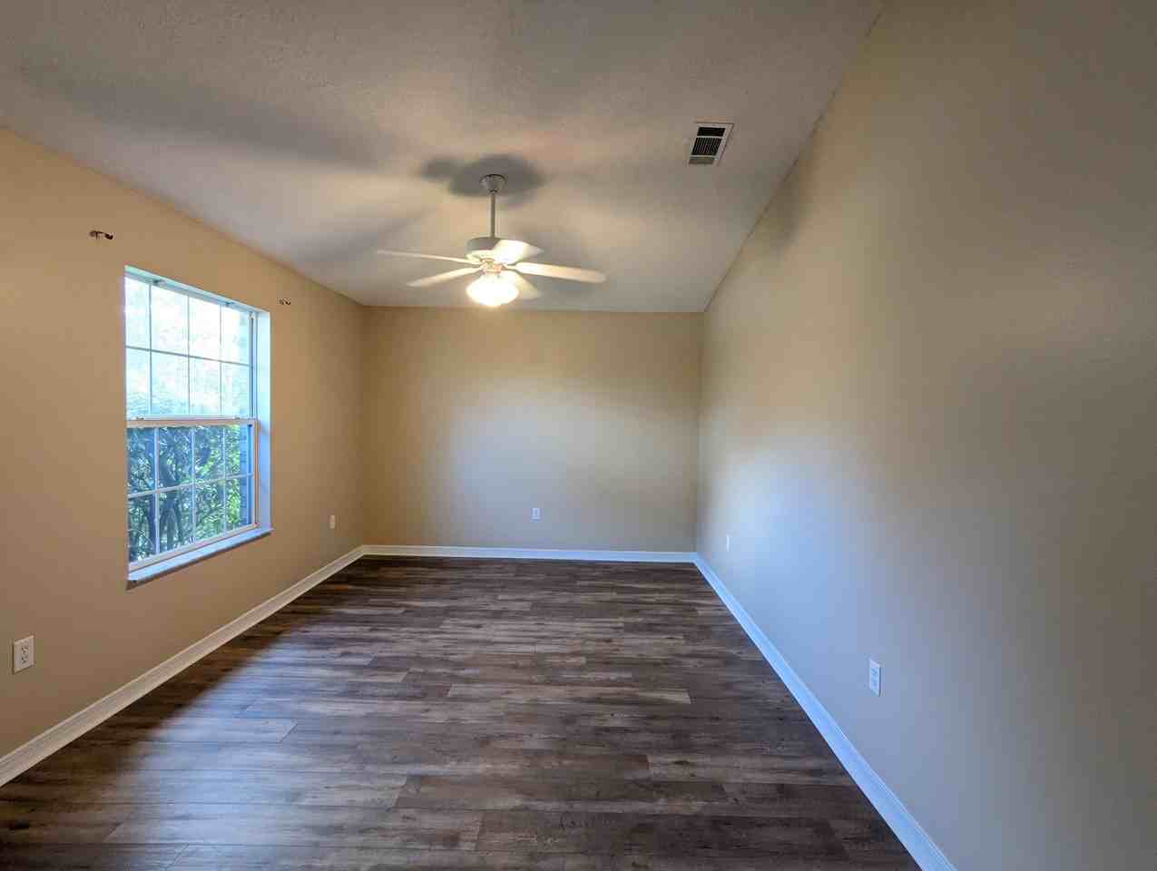 8237 Nevada St - Photo 2 of 21
