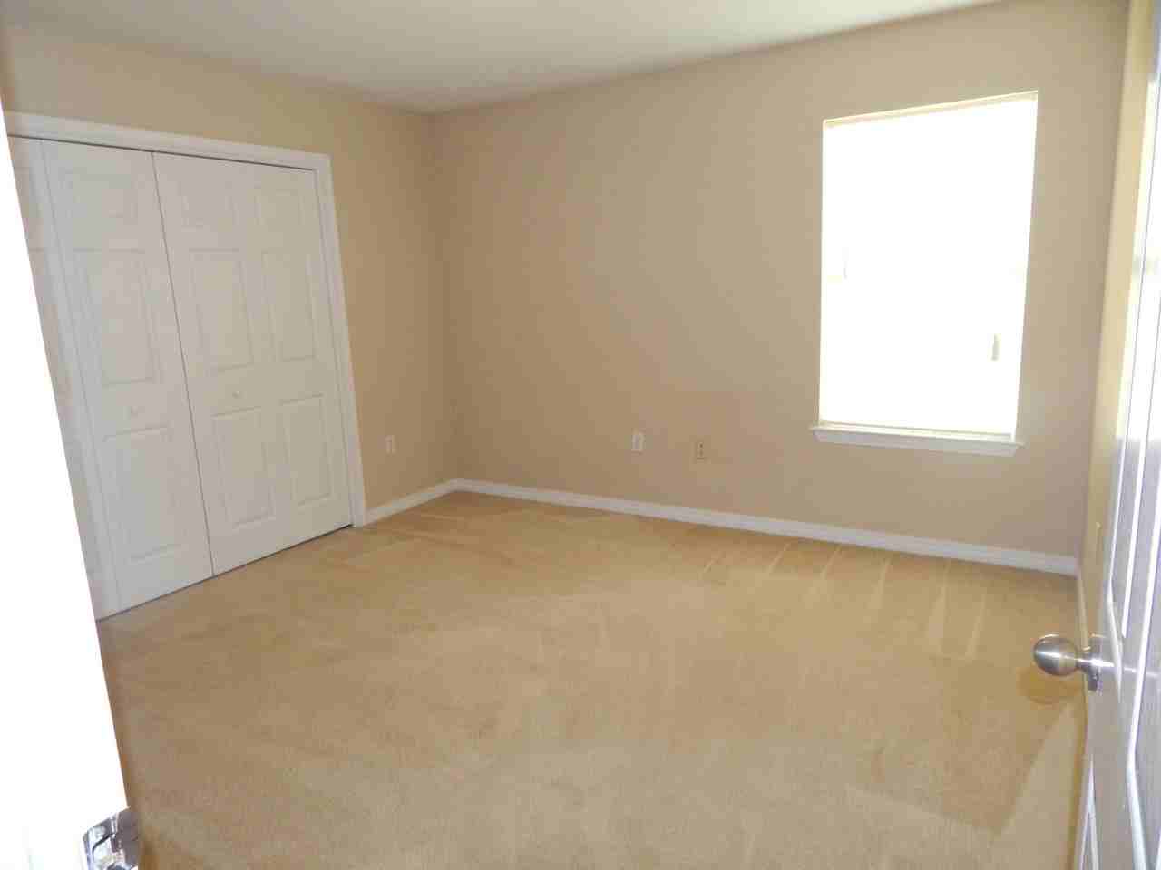7465 Harvest Village Ct - Photo 6 of 12