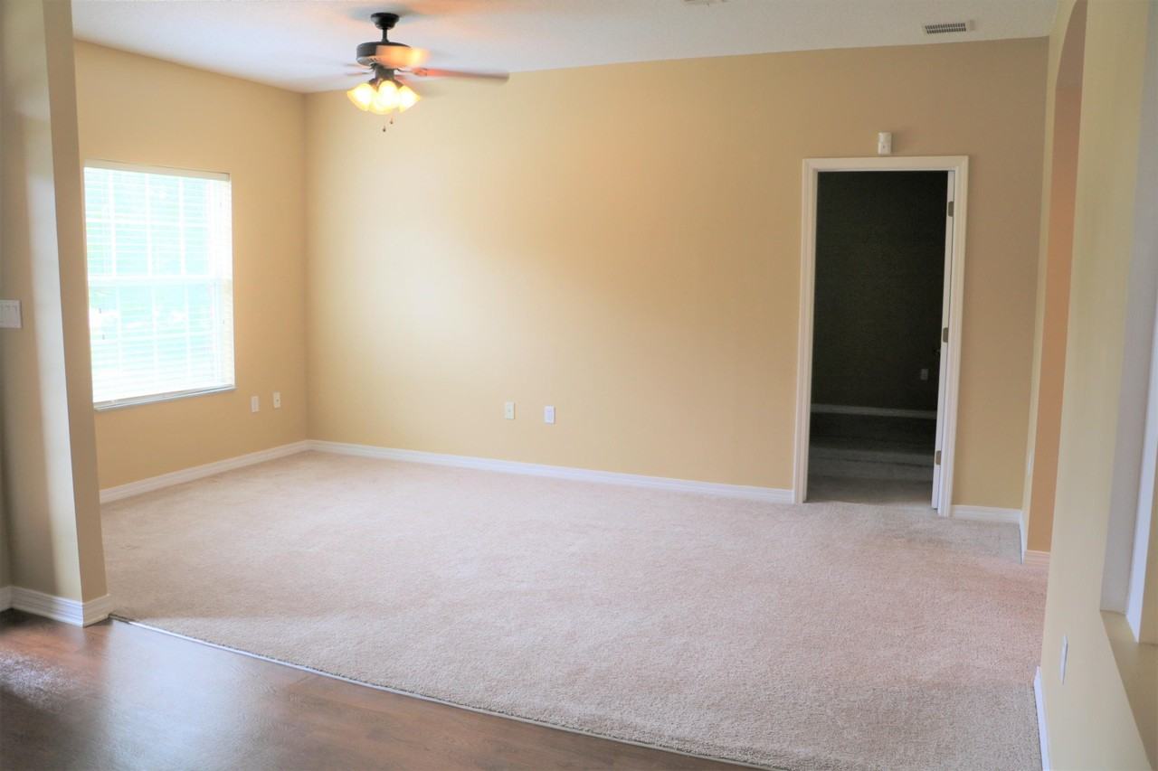 7270 Mossy Oaks Dr - Photo 4 of 18
