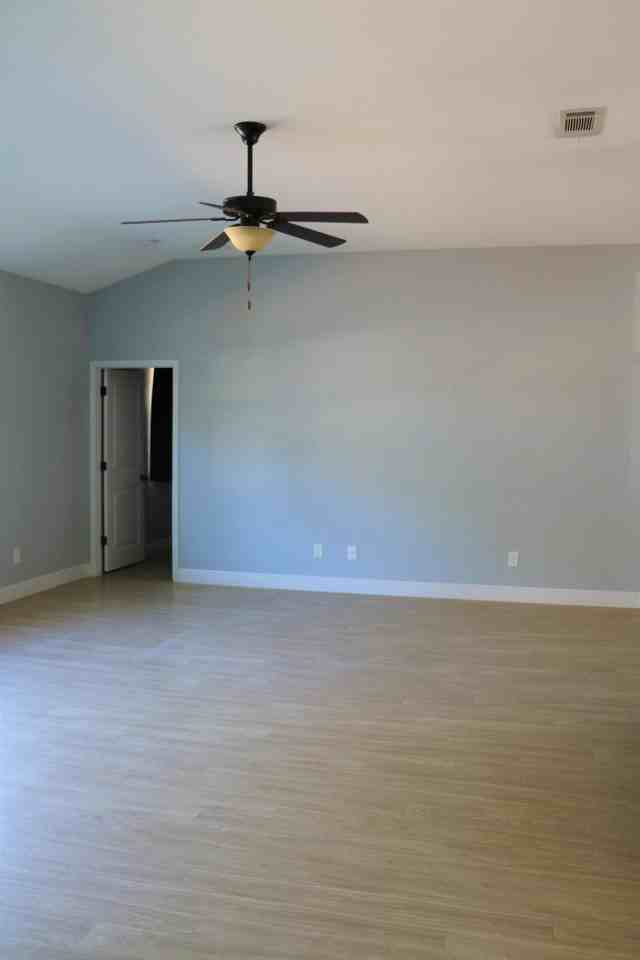 8308 Miranda St - Photo 6 of 22