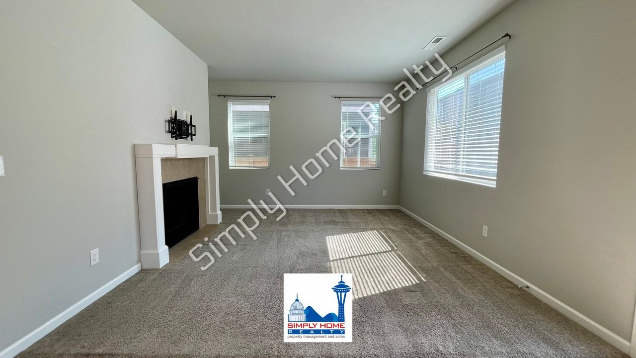 5021 Andrew St Se - Photo 2 of 27