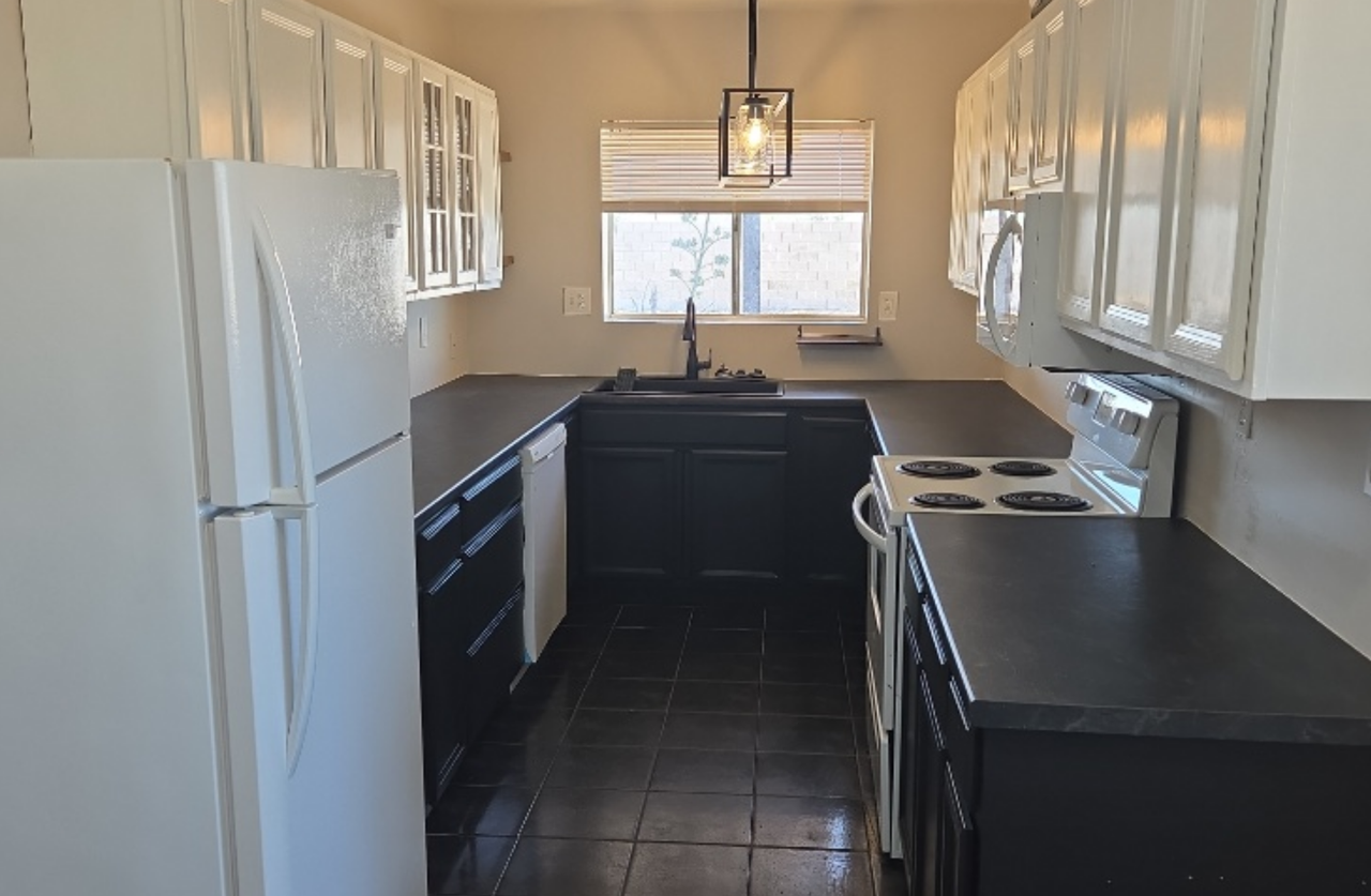 3637 N Papoose Rd - Photo 5 of 17