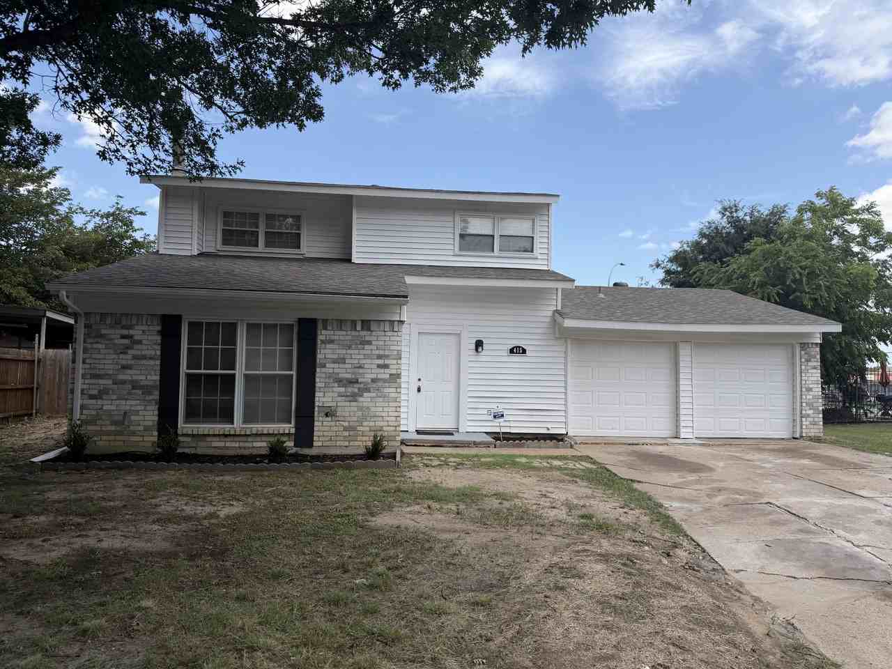 415 Stonehenge Dr