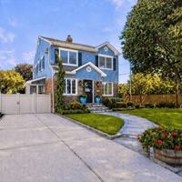 featured image of 2186 Mcclellan St