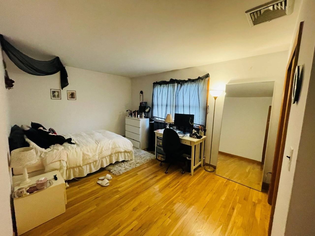 94 Valentine Ave - Photo 6 of 12