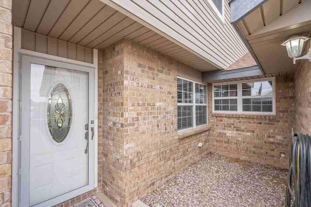216 E 91st St - Photo 5 of 39