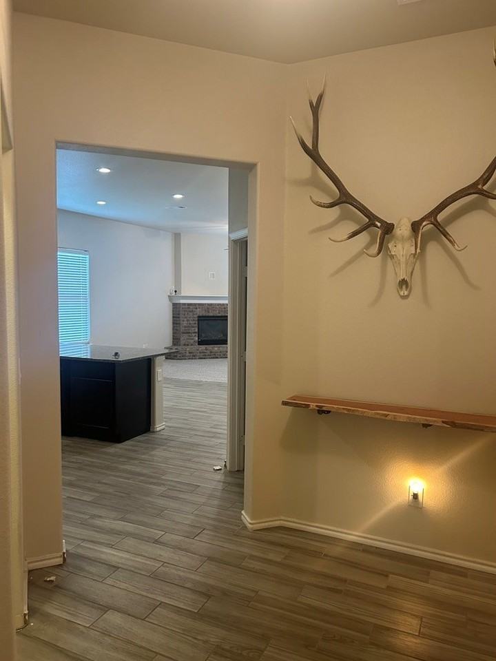 1023 E 90th Ct - Photo 2 of 15