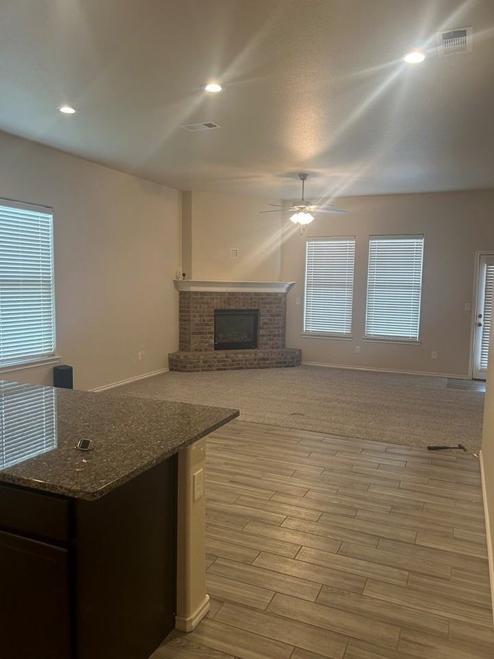 1023 E 90th Ct - Photo 4 of 15