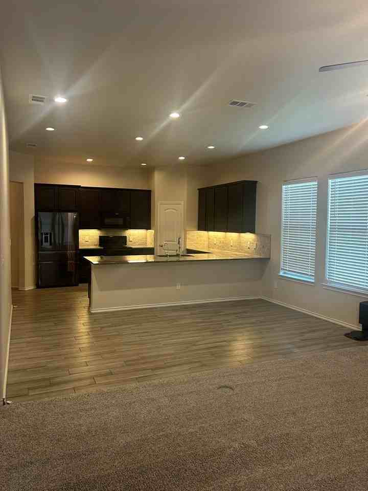 1023 E 90th Ct - Photo 5 of 15