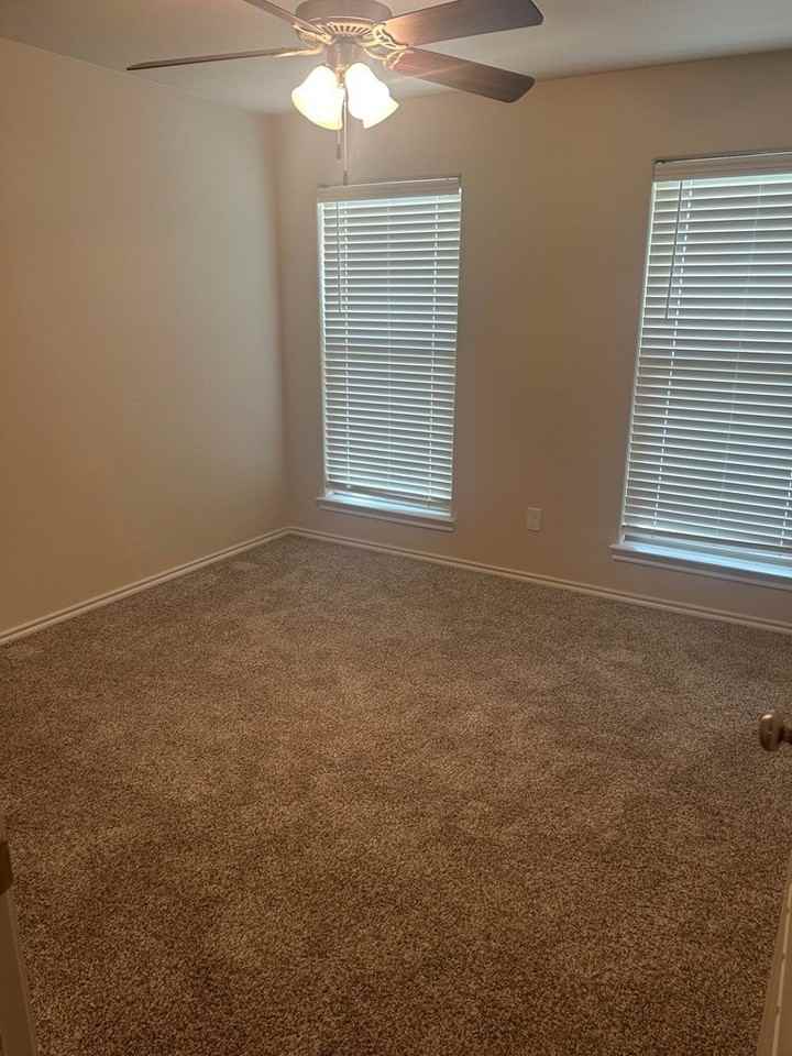 1023 E 90th Ct - Photo 6 of 15