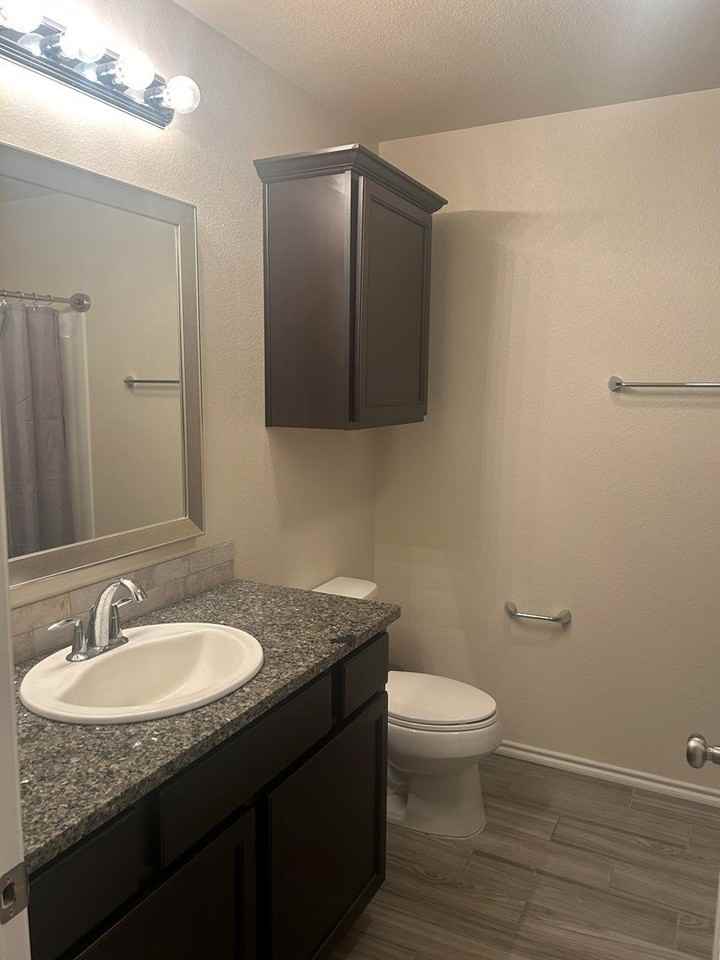 1023 E 90th Ct - Photo 7 of 15