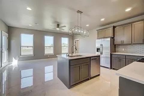 616 Abadan Dr - Photo 6 of 34