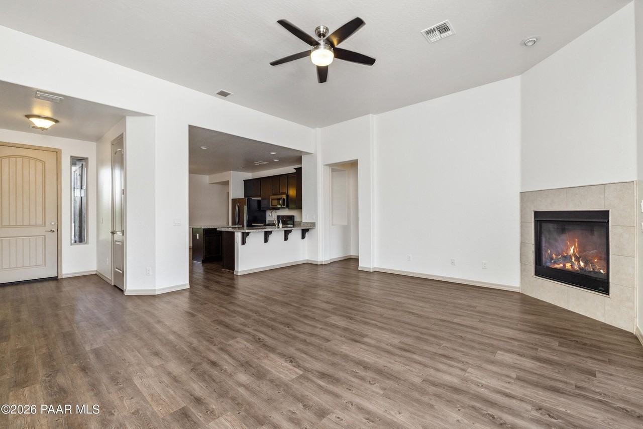 2547 Comet Loop - Photo 6 of 21