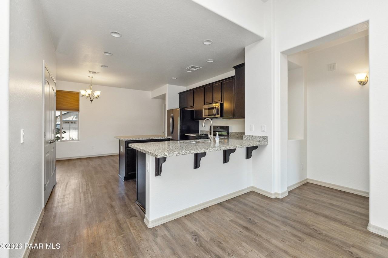 2547 Comet Loop - Photo 7 of 21
