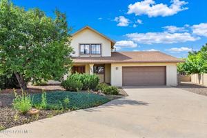 featured image of 1081 Canary Dr
