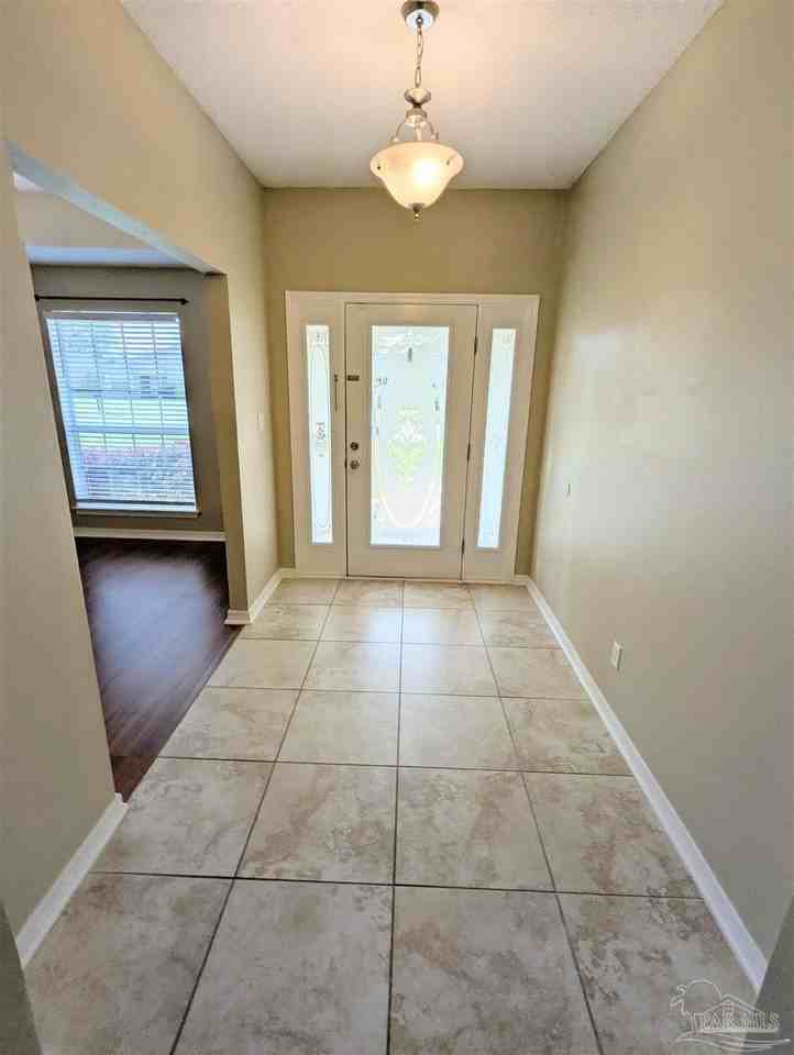 5963 Ashton Woods Cir - Photo 3 of 32