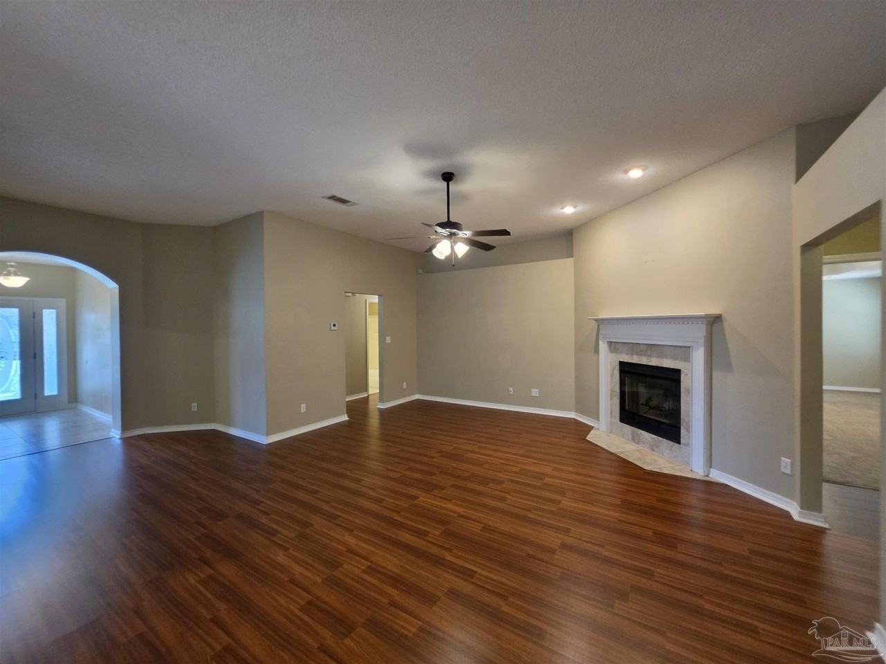 5963 Ashton Woods Cir - Photo 4 of 32