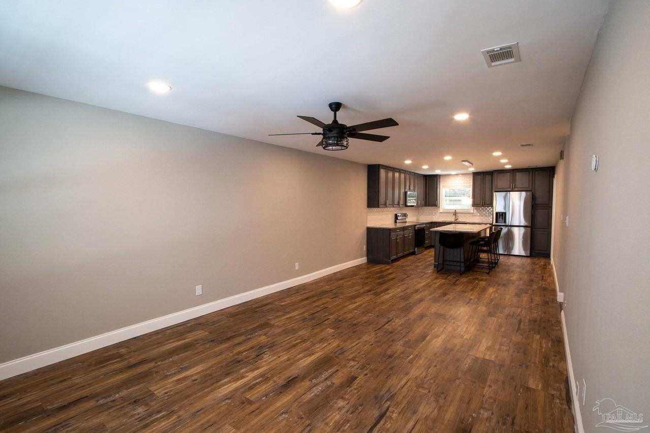 91 Faron Cir #B - Photo 3 of 23