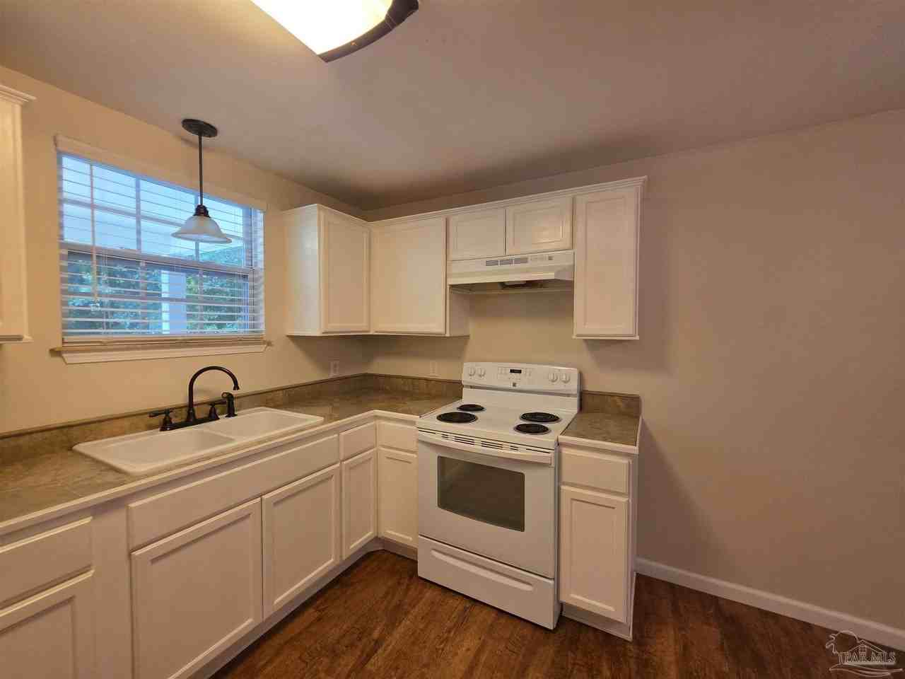 5142 Regalo Dr - Photo 7 of 22