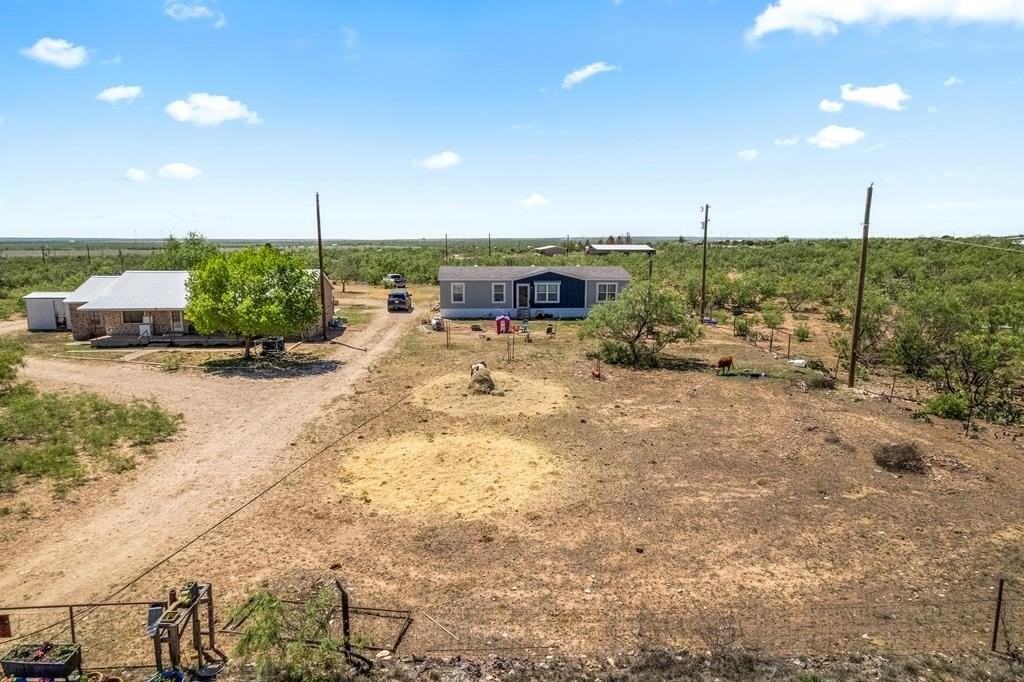 300 Reed Rd - Photo 2 of 20