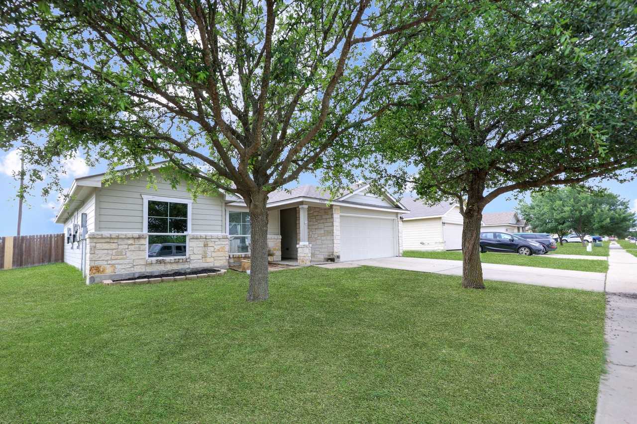 5405 Rimes Ct - Photo 3 of 22