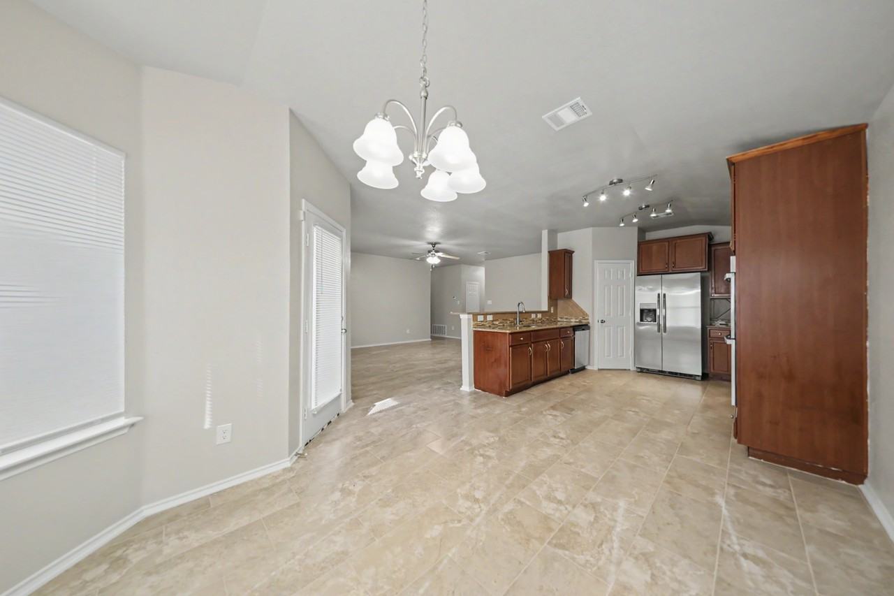5405 Rimes Ct - Photo 6 of 22