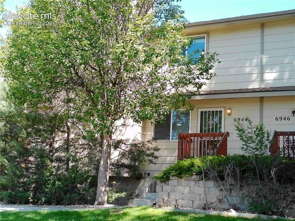 6944 Palmer Park Blvd - Photo 2 of 35